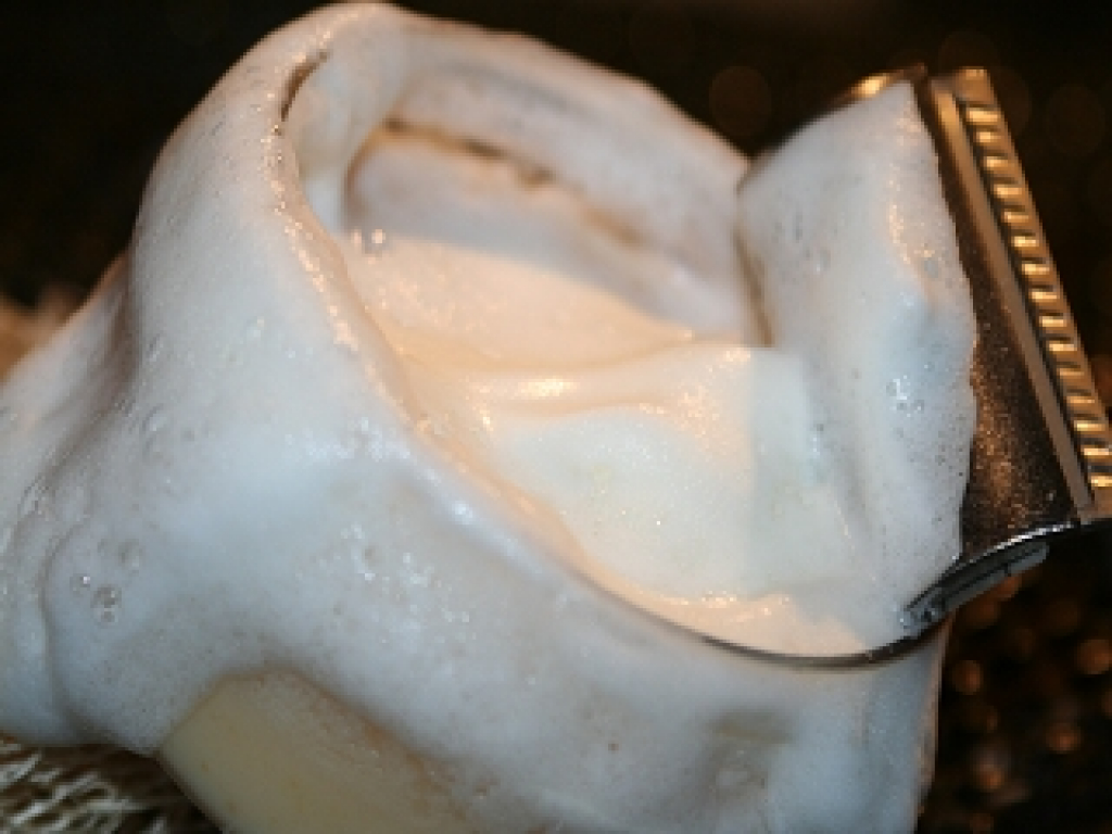 Shaving Soap in glas